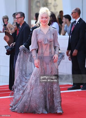 Phoebe Bridgers leaked photo #16