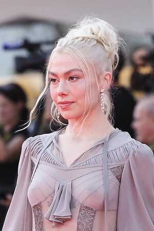 Phoebe Bridgers leaked photo #36