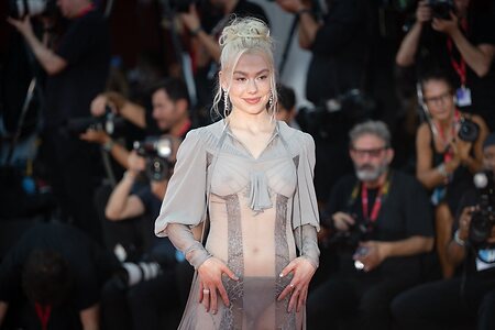 Phoebe Bridgers leaked photo #100
