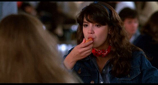 Phoebe Cates