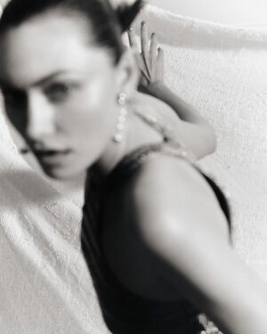 Phoebe Tonkin Hot leaked photo #5