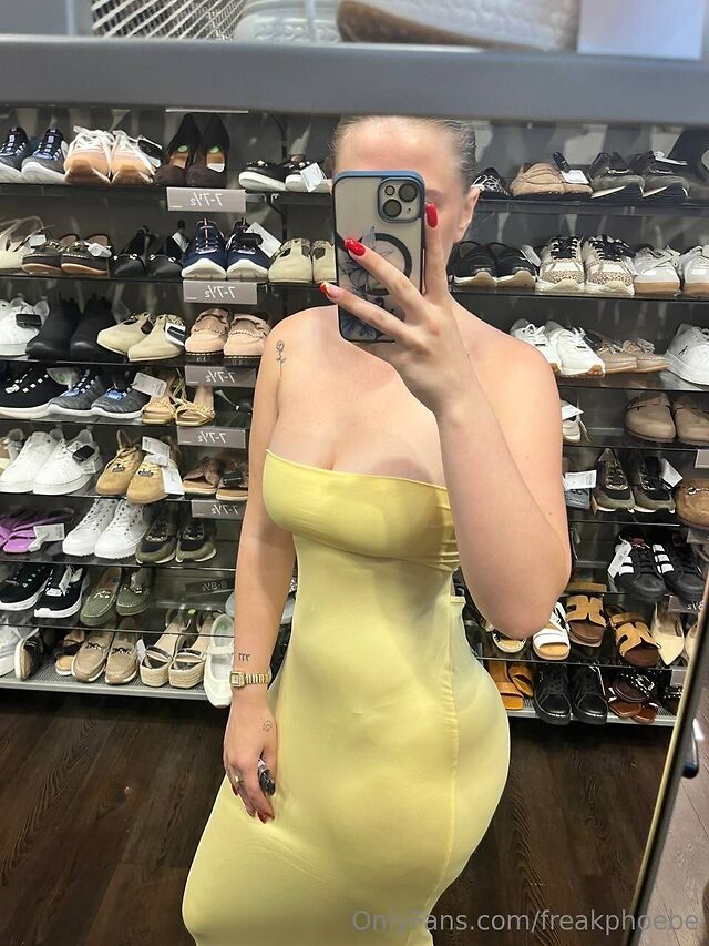 Phoebe leaked photos