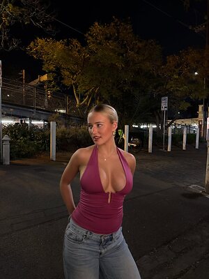 Phoebeddoyle leaked photo #3