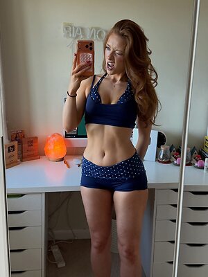 phoebeisginger leaked photo #27