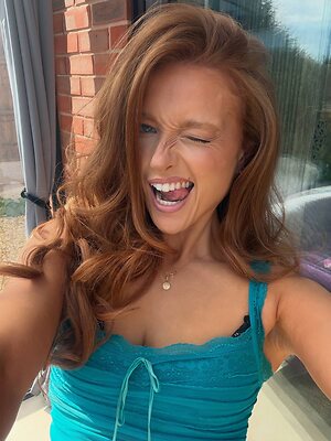 phoebeisginger leaked photo #36