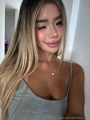 phoeyuibe leaked photo #83