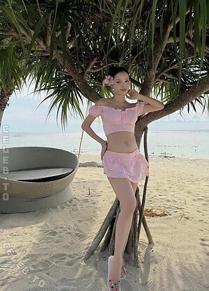 Phuong Trinh Jolie Nude Leaked Photo #13