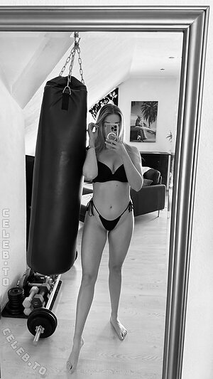 Pia Dheu photo
