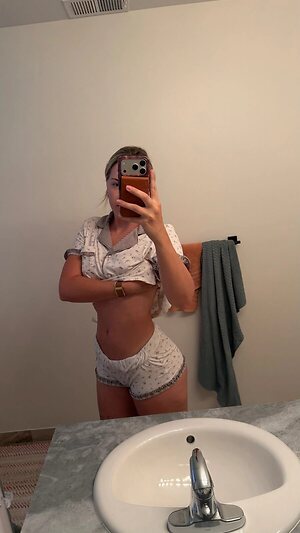 Pineapplebrat leaked photo #69