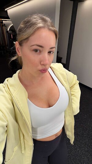 Pineapplebrat leaked photo #102