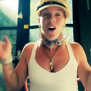 Pink (singer) collection Nude Leaked Photo #40