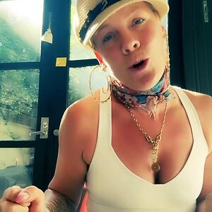 Pink (singer) collection Nude Leaked Photo #42