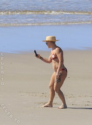 Pink Nude Leaked Photo #40