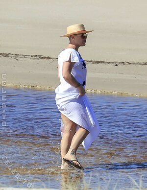 Pink Nude Leaked Photo #42