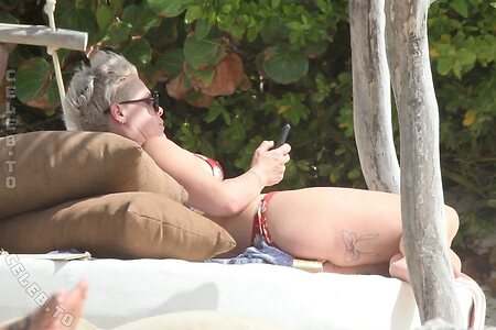 Pink Nude Leaked Photo #78