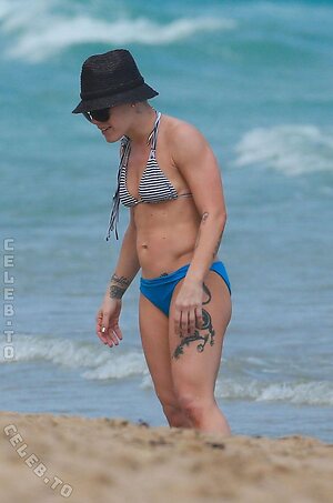 Pink Nude Leaked Photo #99