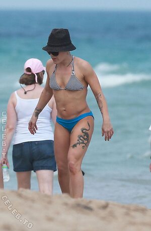 Pink Nude Leaked Photo #110