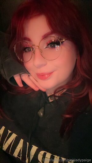 Pinkladypaige leaked photo #2