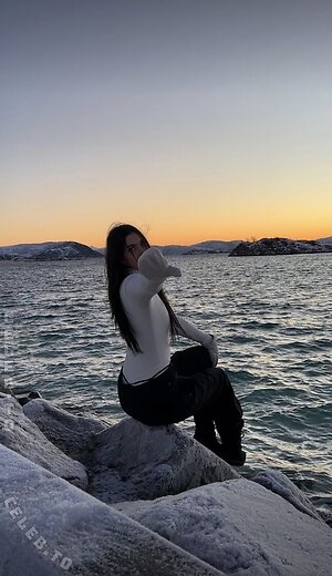 Pinkmilaaax photo
