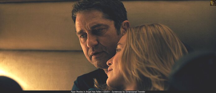 Piper Perabo leaked photo #10