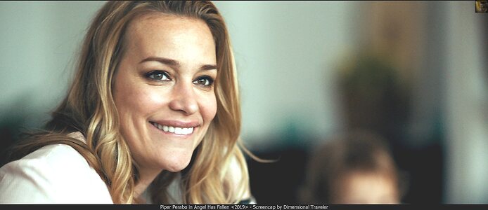 Piper Perabo leaked photo #15
