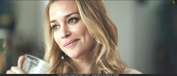 Piper Perabo leaked photo #23