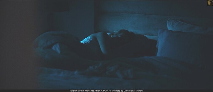 Piper Perabo leaked photo #27