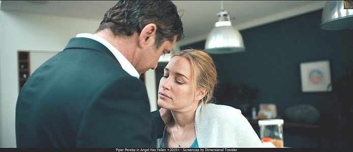 Piper Perabo leaked photo #32