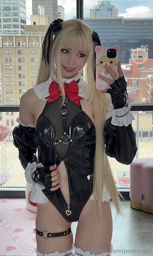 Pockycats/Mennah Nude Leaked Photo #17