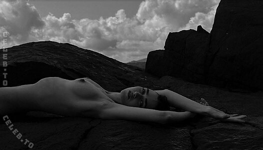Polina Frey Nude Leaked Photo #16