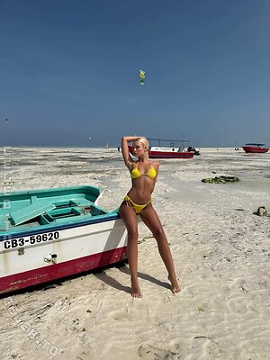 Polina Malinovskaya Nude Leaked Photo #4