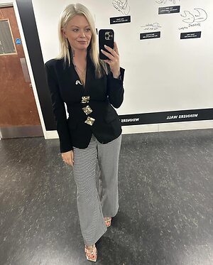 Polly James leaked photo #34