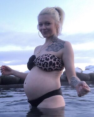 Polly James leaked photo #38