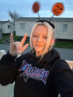 Polly James leaked photo #48