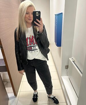 Polly James leaked photo #51