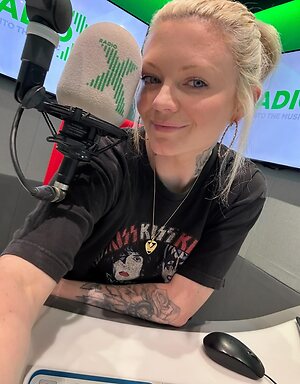 Polly James leaked photo #57