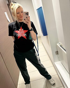 Polly James leaked photo #78