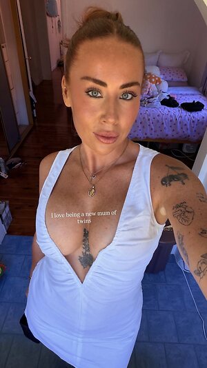 Polly Sellman leaked photo #13