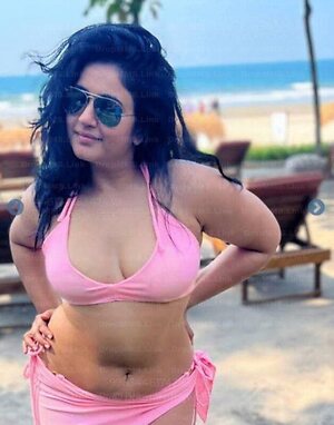 Poonam Bajwa leaked photo #2