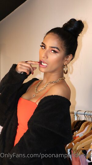 Poonam Pandey leaked photo #22