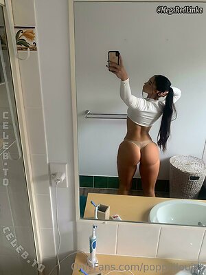 Poppi Louiz Nude Leaked Photo #54