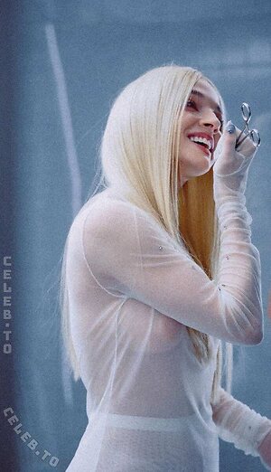 Poppy Nude Leaked Photo #7