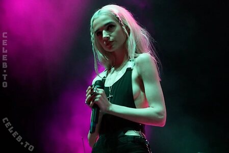 Poppy Nude Leaked Photo #14