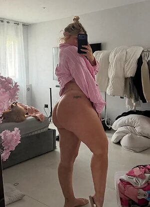 Porscha Nude Leaked Photo #4