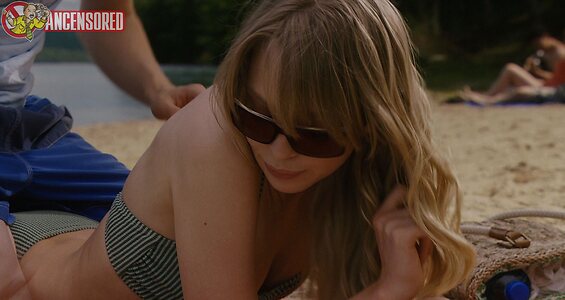 Portia Doubleday leaked photo #3