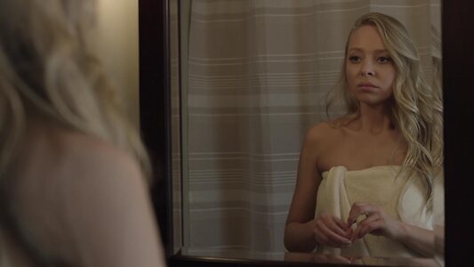 Portia Doubleday leaked photo #17