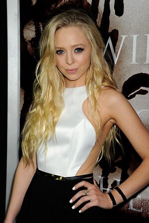 Portia Doubleday leaked photo #42