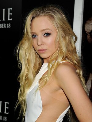Portia Doubleday leaked photo #45