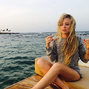 Portia Doubleday leaked photo #74