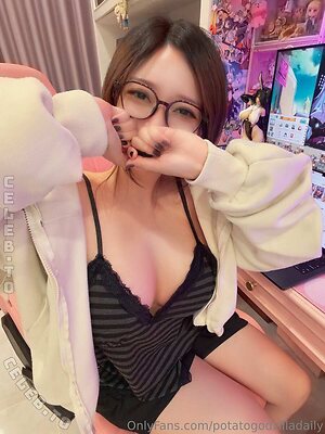 Potato Godzilla Nude Leaked Photo #418